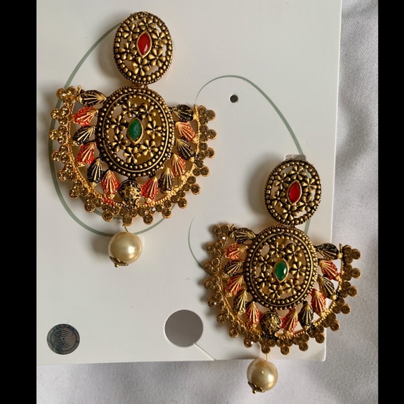 Kundan and pearl Chandbali Jhumka - Picture 2 of 3